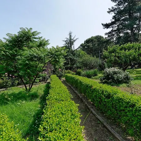 Podere San Raffaele Bed & Breakfast 3*